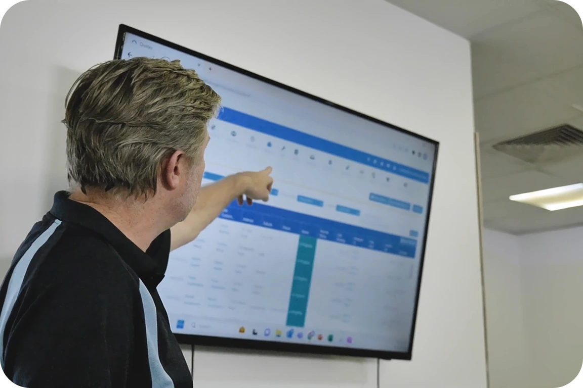 Comprehensive business tool — CRM, jobs, accounts
